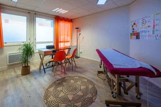 Salle de soin "Feu" au cabinet Septième Sens à Romans-sur-Isère.