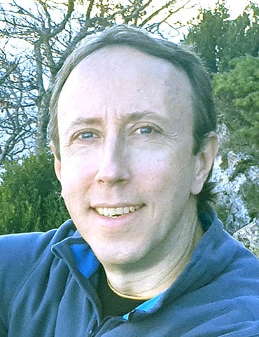 Portrait de Patric Codron, praticien certifié en Shiatsu et Chi Nei Tsang.